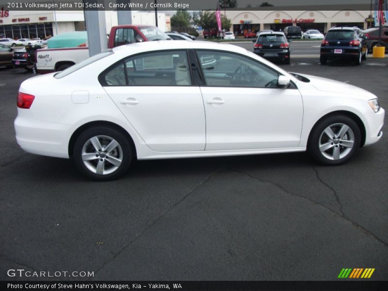 Candy White / Cornsilk Beige 2011 Volkswagen Jetta TDI Sedan