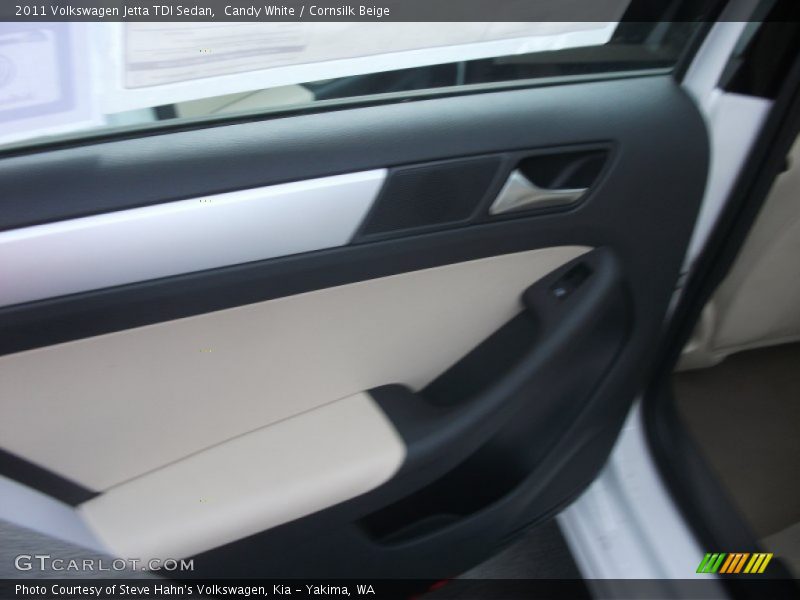 Candy White / Cornsilk Beige 2011 Volkswagen Jetta TDI Sedan