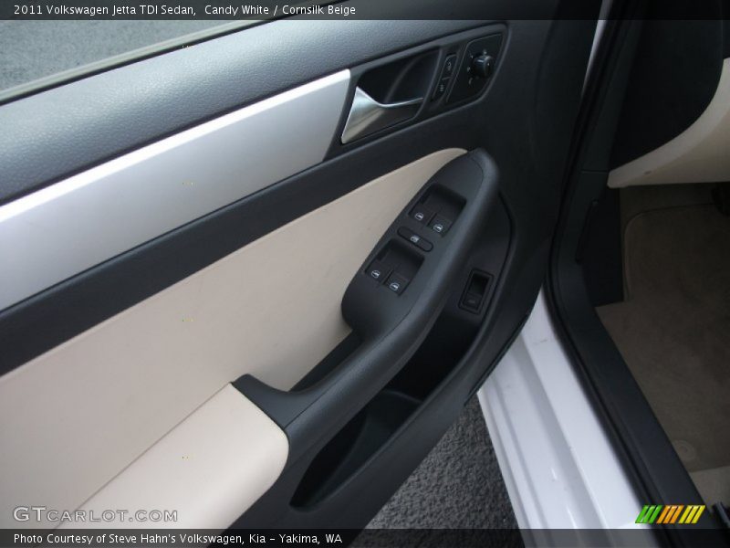 Candy White / Cornsilk Beige 2011 Volkswagen Jetta TDI Sedan