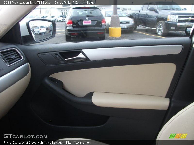 Candy White / Cornsilk Beige 2011 Volkswagen Jetta TDI Sedan
