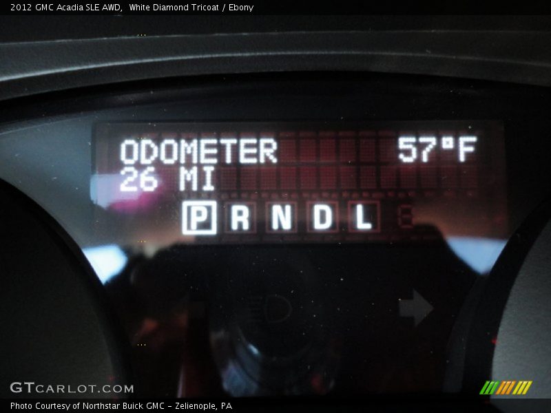 White Diamond Tricoat / Ebony 2012 GMC Acadia SLE AWD
