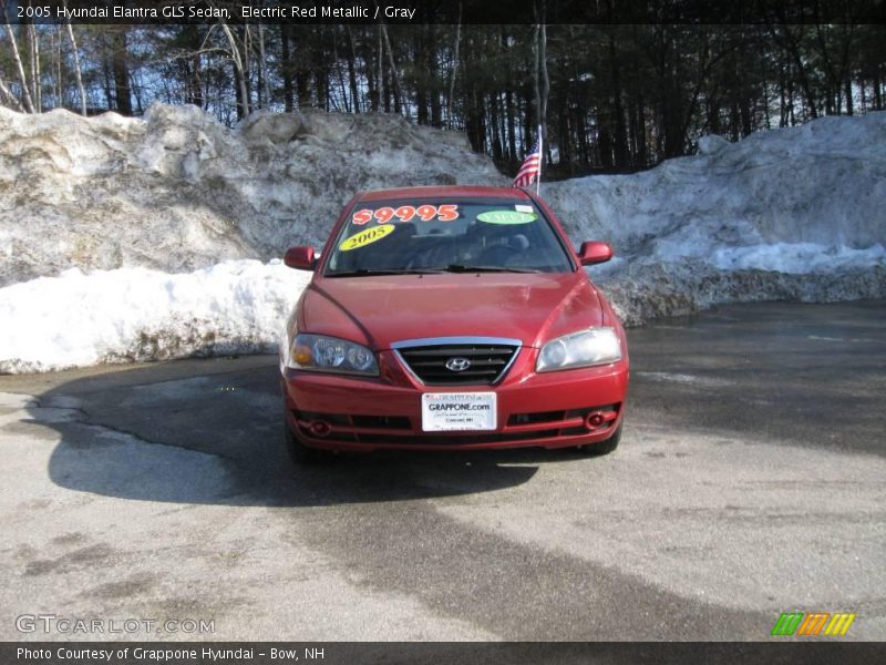 Electric Red Metallic / Gray 2005 Hyundai Elantra GLS Sedan