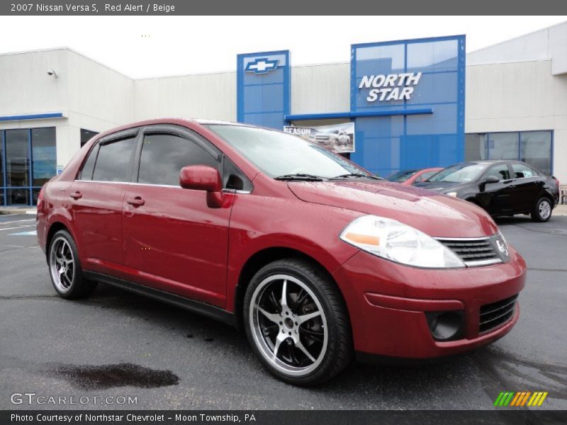 Red Alert / Beige 2007 Nissan Versa S
