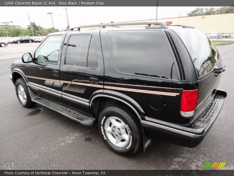 Onyx Black / Medium Gray 1996 Chevrolet Blazer LS 4x4