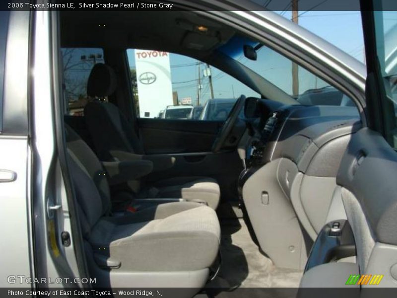 Silver Shadow Pearl / Stone Gray 2006 Toyota Sienna LE
