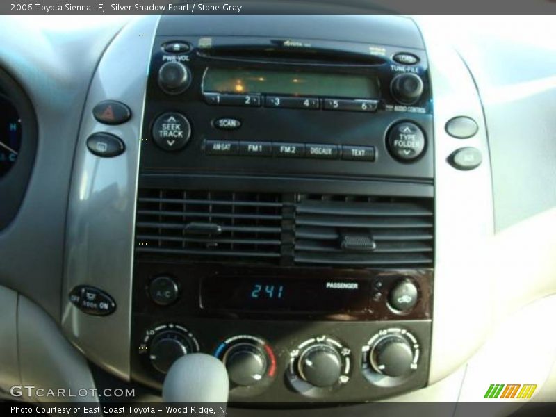 Silver Shadow Pearl / Stone Gray 2006 Toyota Sienna LE