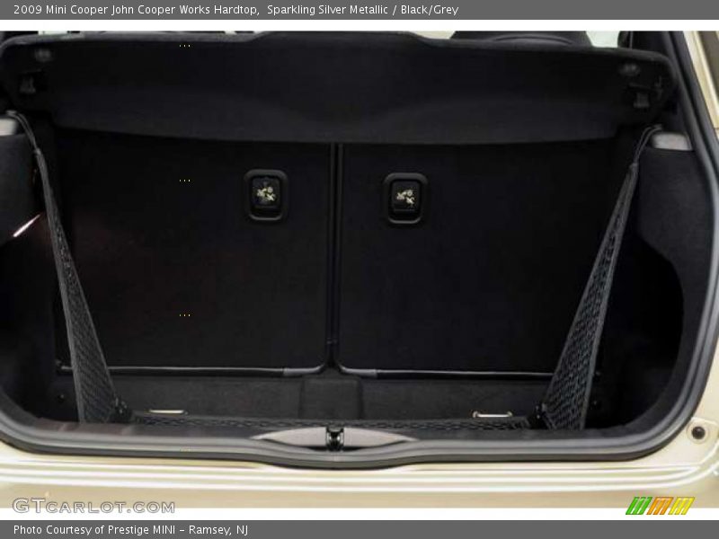 Sparkling Silver Metallic / Black/Grey 2009 Mini Cooper John Cooper Works Hardtop