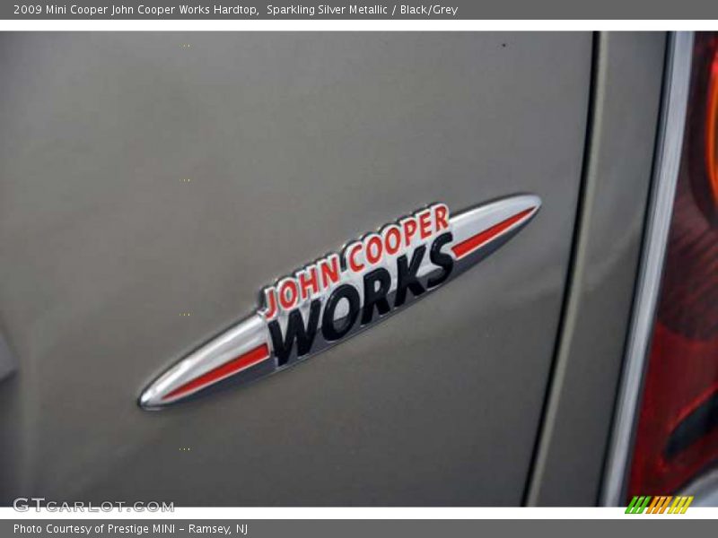 Sparkling Silver Metallic / Black/Grey 2009 Mini Cooper John Cooper Works Hardtop