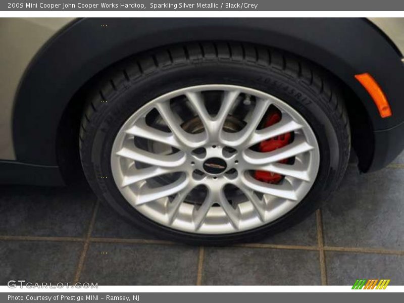 Sparkling Silver Metallic / Black/Grey 2009 Mini Cooper John Cooper Works Hardtop