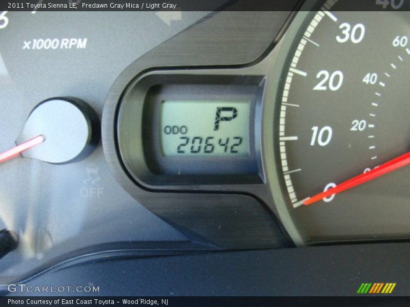 Predawn Gray Mica / Light Gray 2011 Toyota Sienna LE