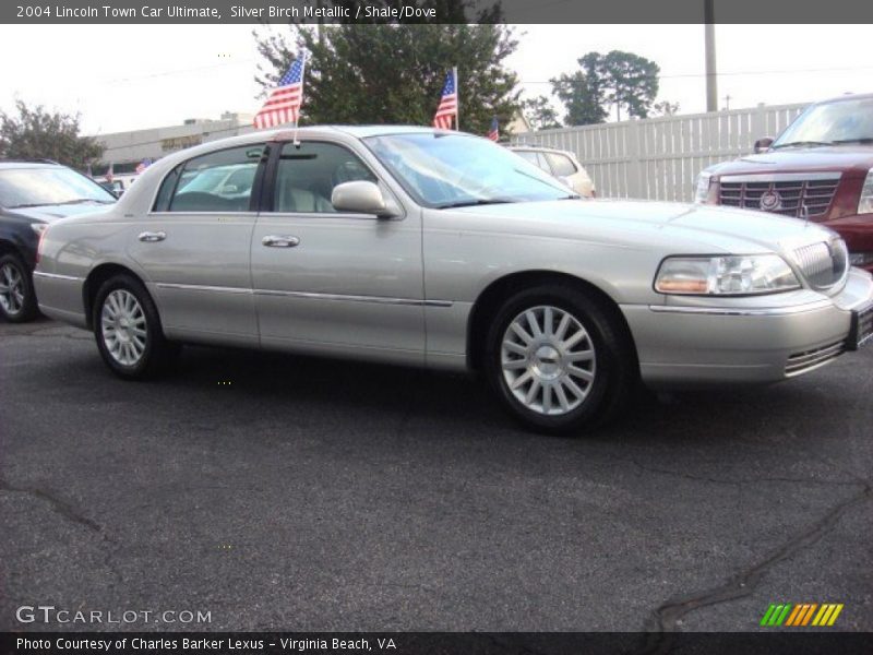 Silver Birch Metallic / Shale/Dove 2004 Lincoln Town Car Ultimate