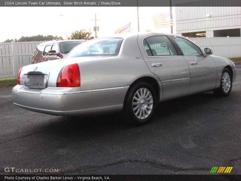 Silver Birch Metallic / Shale/Dove 2004 Lincoln Town Car Ultimate