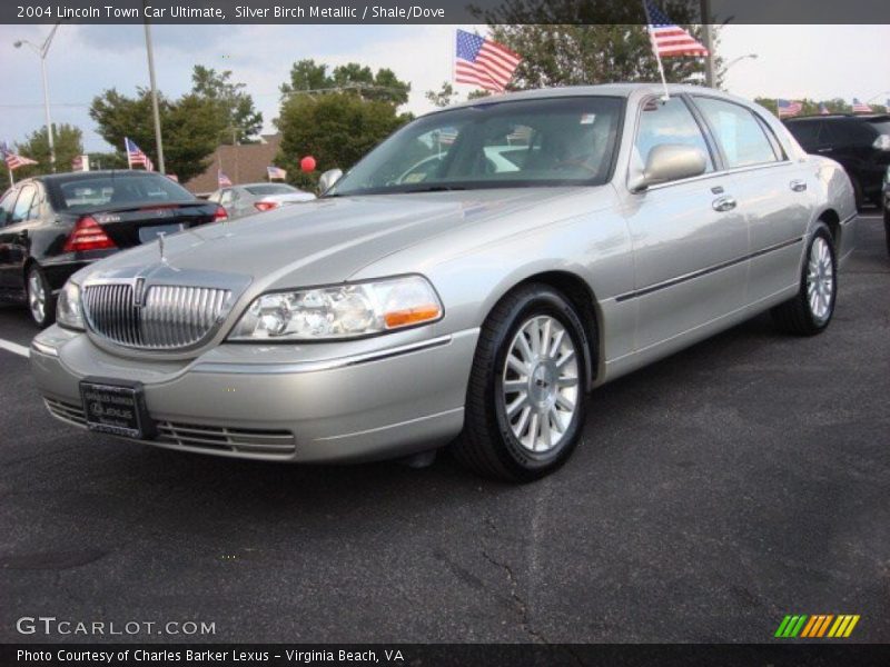 Silver Birch Metallic / Shale/Dove 2004 Lincoln Town Car Ultimate