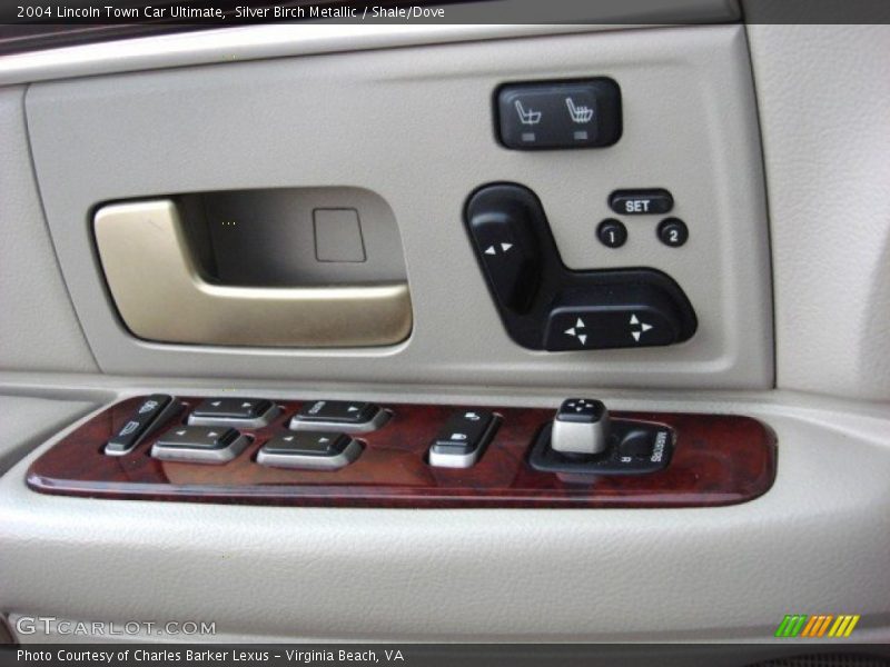 Silver Birch Metallic / Shale/Dove 2004 Lincoln Town Car Ultimate