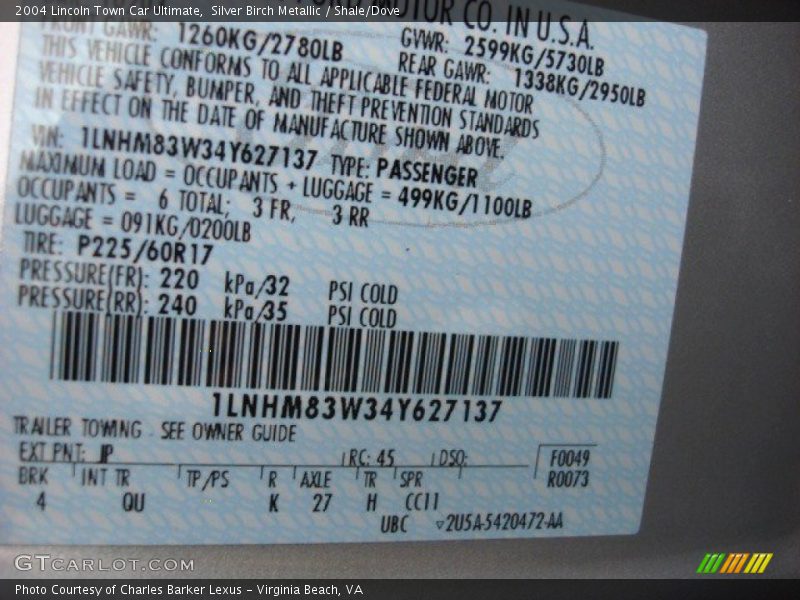 Silver Birch Metallic / Shale/Dove 2004 Lincoln Town Car Ultimate