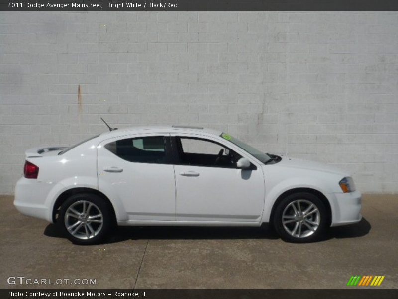 Bright White / Black/Red 2011 Dodge Avenger Mainstreet