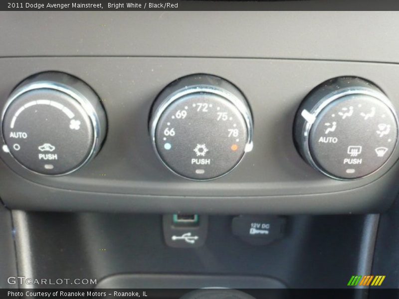Bright White / Black/Red 2011 Dodge Avenger Mainstreet