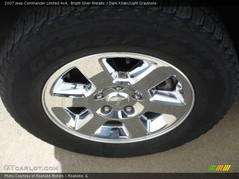 Bright Silver Metallic / Dark Khaki/Light Graystone 2007 Jeep Commander Limited 4x4