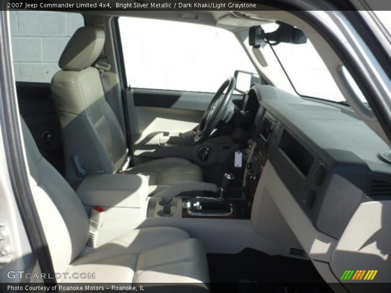 Bright Silver Metallic / Dark Khaki/Light Graystone 2007 Jeep Commander Limited 4x4