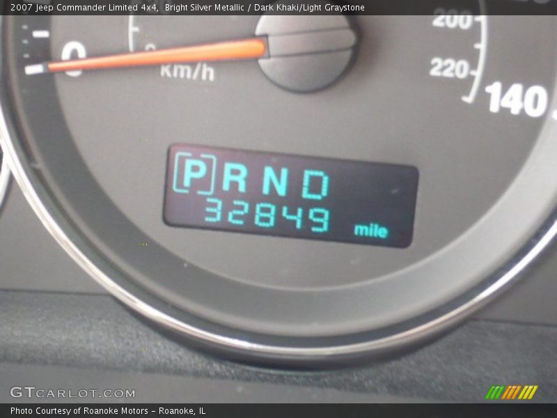 Bright Silver Metallic / Dark Khaki/Light Graystone 2007 Jeep Commander Limited 4x4