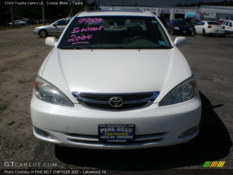 Crystal White / Taupe 2004 Toyota Camry LE