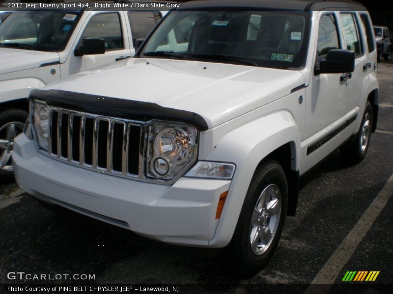 Bright White / Dark Slate Gray 2012 Jeep Liberty Sport 4x4