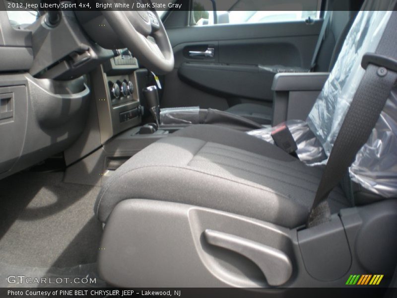 Bright White / Dark Slate Gray 2012 Jeep Liberty Sport 4x4