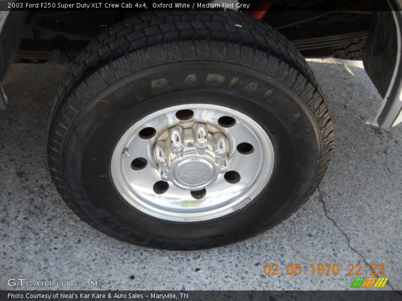 Oxford White / Medium Flint Grey 2003 Ford F250 Super Duty XLT Crew Cab 4x4