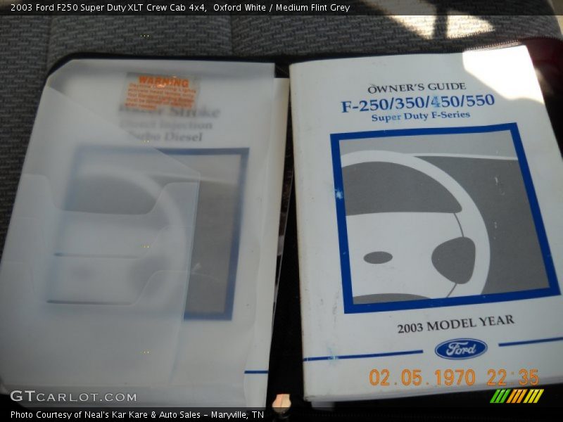 Oxford White / Medium Flint Grey 2003 Ford F250 Super Duty XLT Crew Cab 4x4