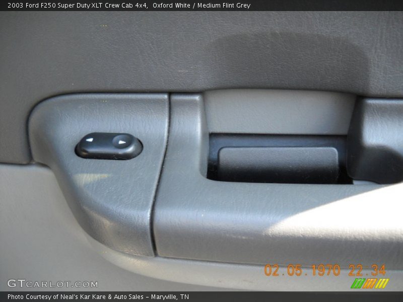 Oxford White / Medium Flint Grey 2003 Ford F250 Super Duty XLT Crew Cab 4x4