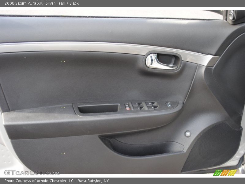 Silver Pearl / Black 2008 Saturn Aura XR