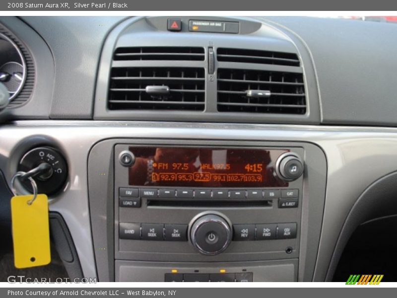 Silver Pearl / Black 2008 Saturn Aura XR