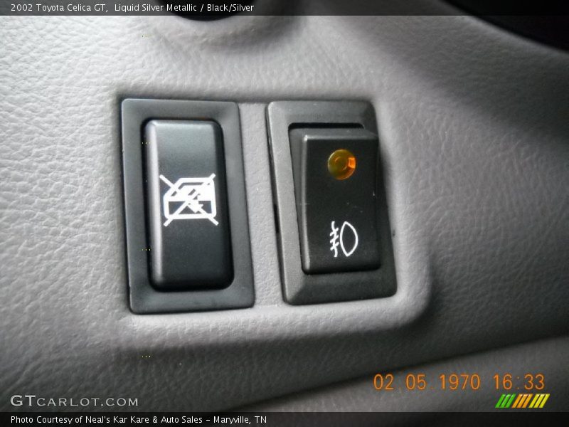 Liquid Silver Metallic / Black/Silver 2002 Toyota Celica GT