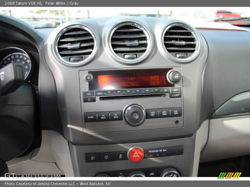Polar White / Gray 2008 Saturn VUE XE