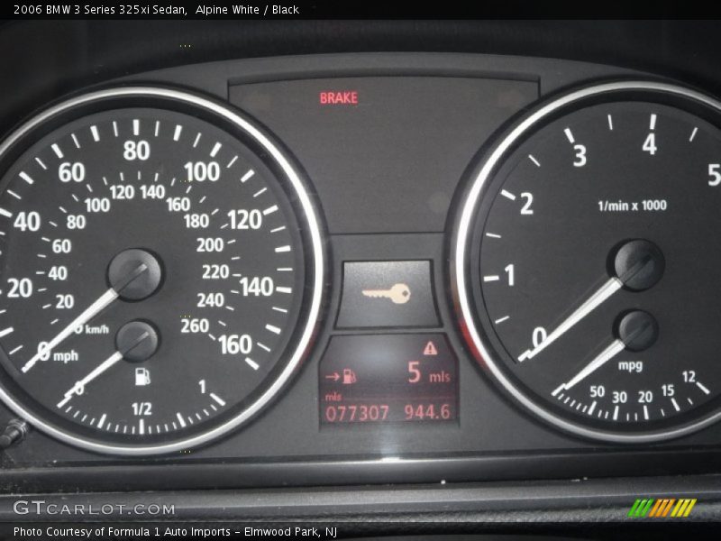 Alpine White / Black 2006 BMW 3 Series 325xi Sedan