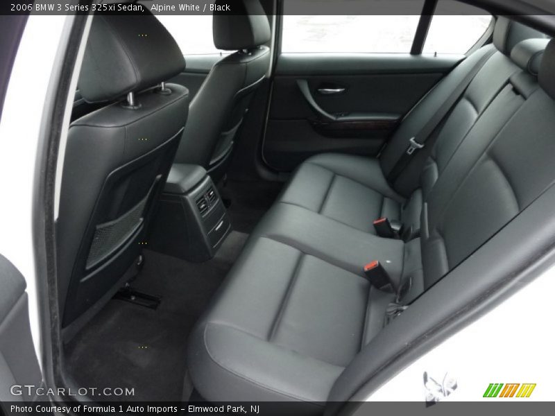 Alpine White / Black 2006 BMW 3 Series 325xi Sedan