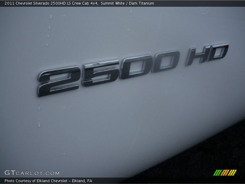 Summit White / Dark Titanium 2011 Chevrolet Silverado 2500HD LS Crew Cab 4x4