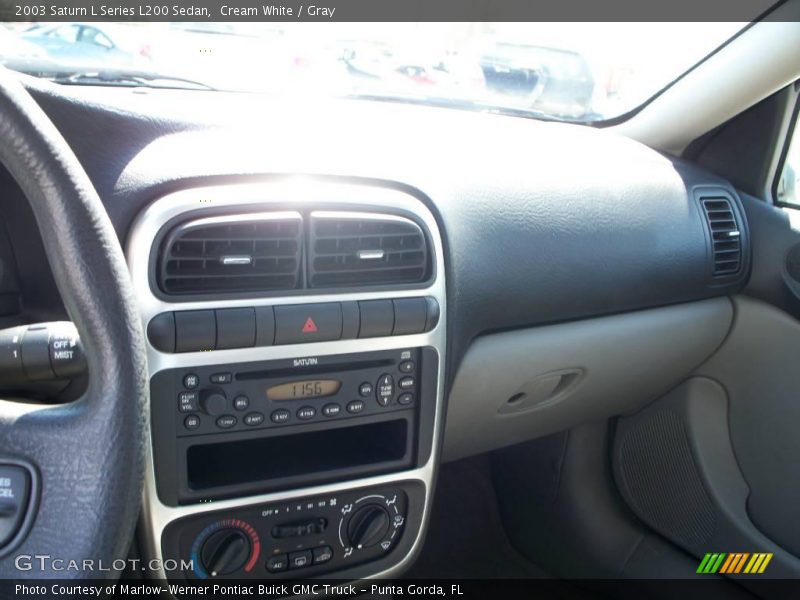 Cream White / Gray 2003 Saturn L Series L200 Sedan