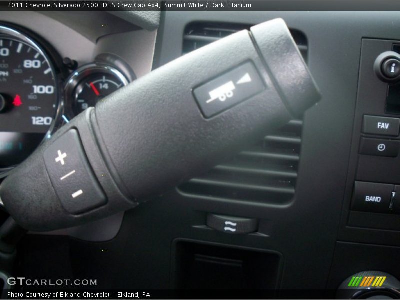 Summit White / Dark Titanium 2011 Chevrolet Silverado 2500HD LS Crew Cab 4x4