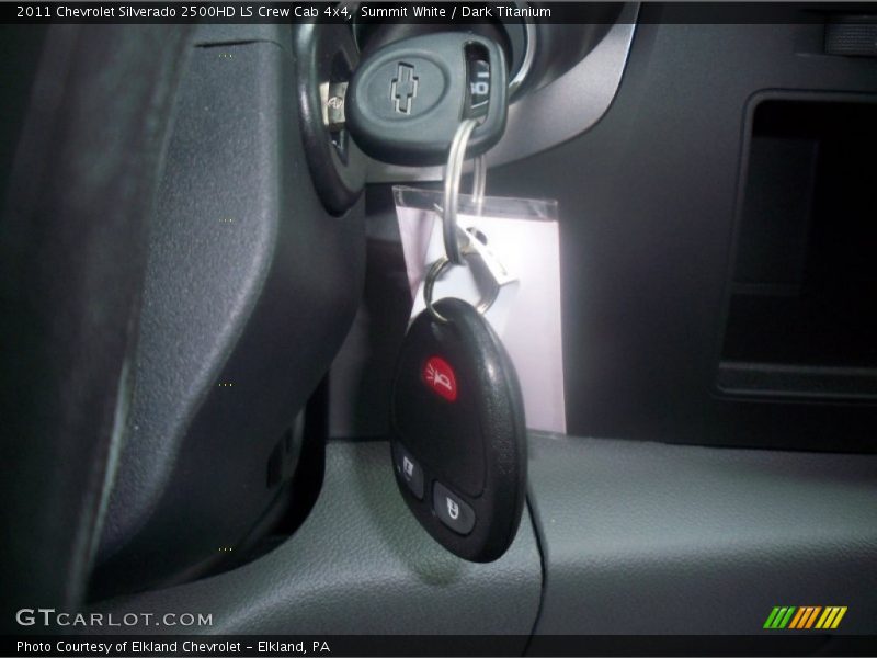 Summit White / Dark Titanium 2011 Chevrolet Silverado 2500HD LS Crew Cab 4x4