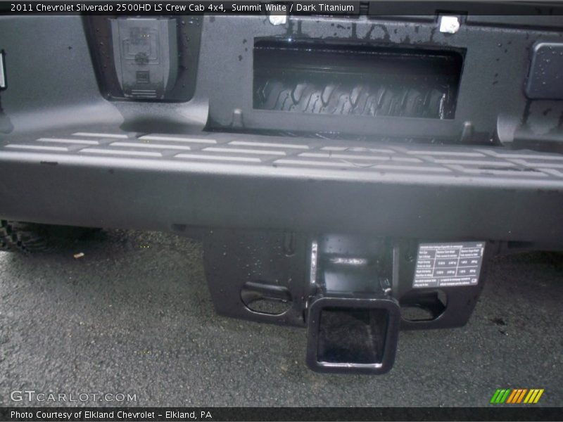 Summit White / Dark Titanium 2011 Chevrolet Silverado 2500HD LS Crew Cab 4x4
