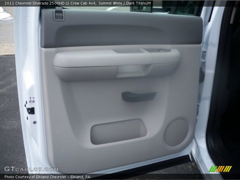 Summit White / Dark Titanium 2011 Chevrolet Silverado 2500HD LS Crew Cab 4x4