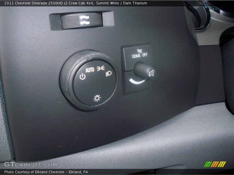 Summit White / Dark Titanium 2011 Chevrolet Silverado 2500HD LS Crew Cab 4x4