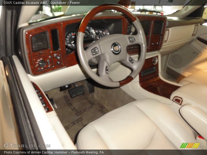 Quicksilver / Pewter 2005 Cadillac Escalade AWD