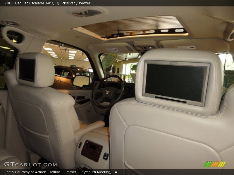 Quicksilver / Pewter 2005 Cadillac Escalade AWD