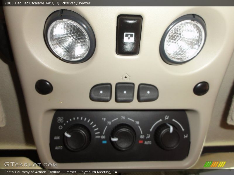 Quicksilver / Pewter 2005 Cadillac Escalade AWD