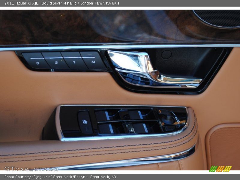 Liquid Silver Metallic / London Tan/Navy Blue 2011 Jaguar XJ XJL