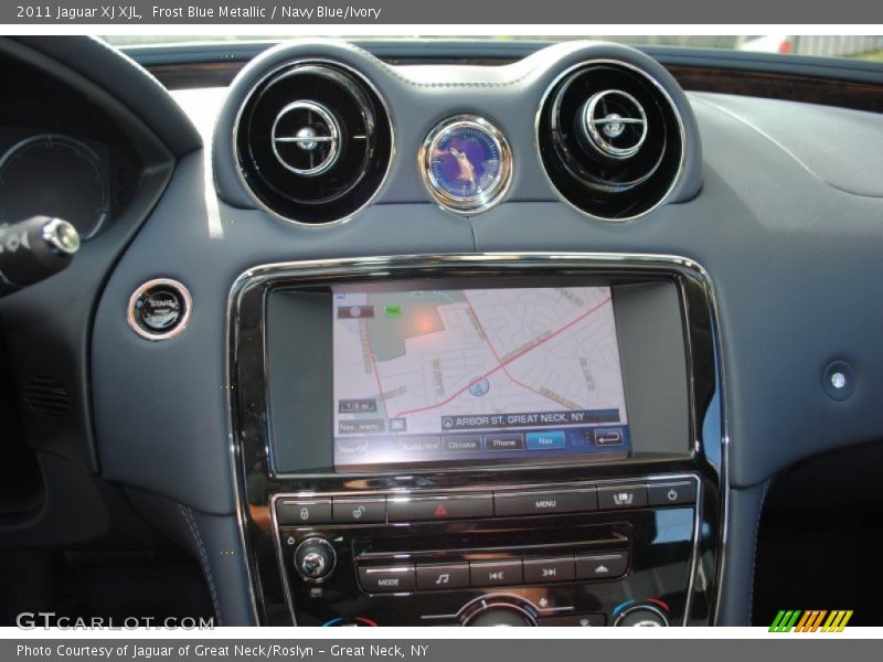 Navigation of 2011 XJ XJL
