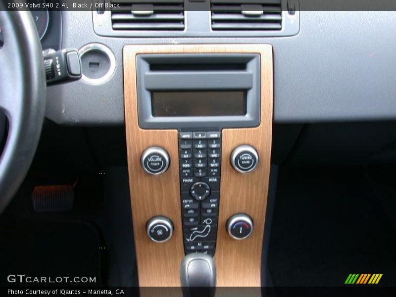 Black / Off Black 2009 Volvo S40 2.4i