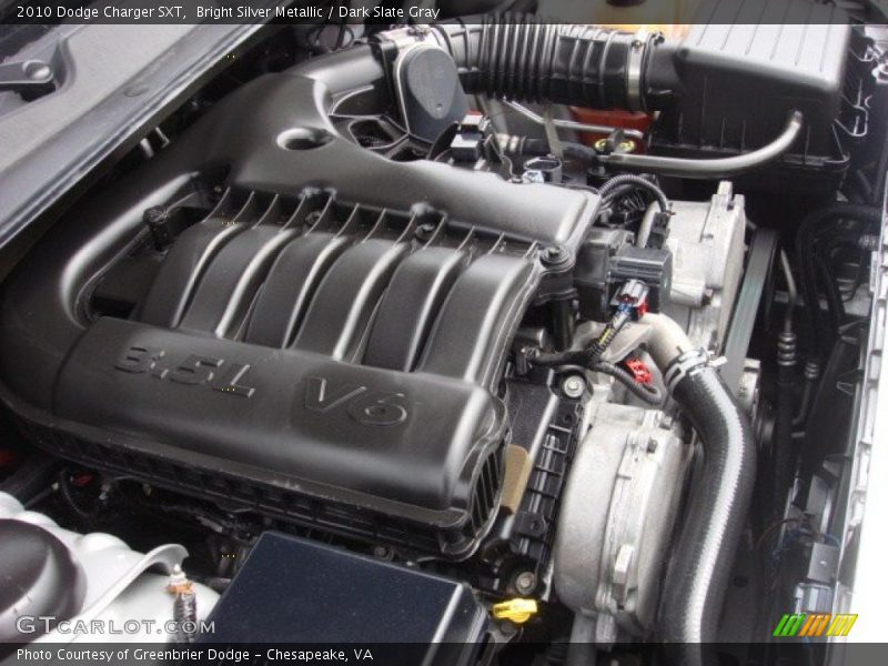 Bright Silver Metallic / Dark Slate Gray 2010 Dodge Charger SXT